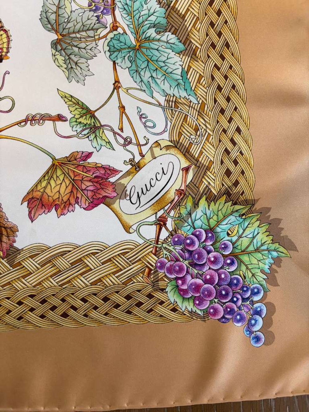 Gucci Silk Scarf Floral Butterfly Cream Hand Rolled - Picture 2 of 12